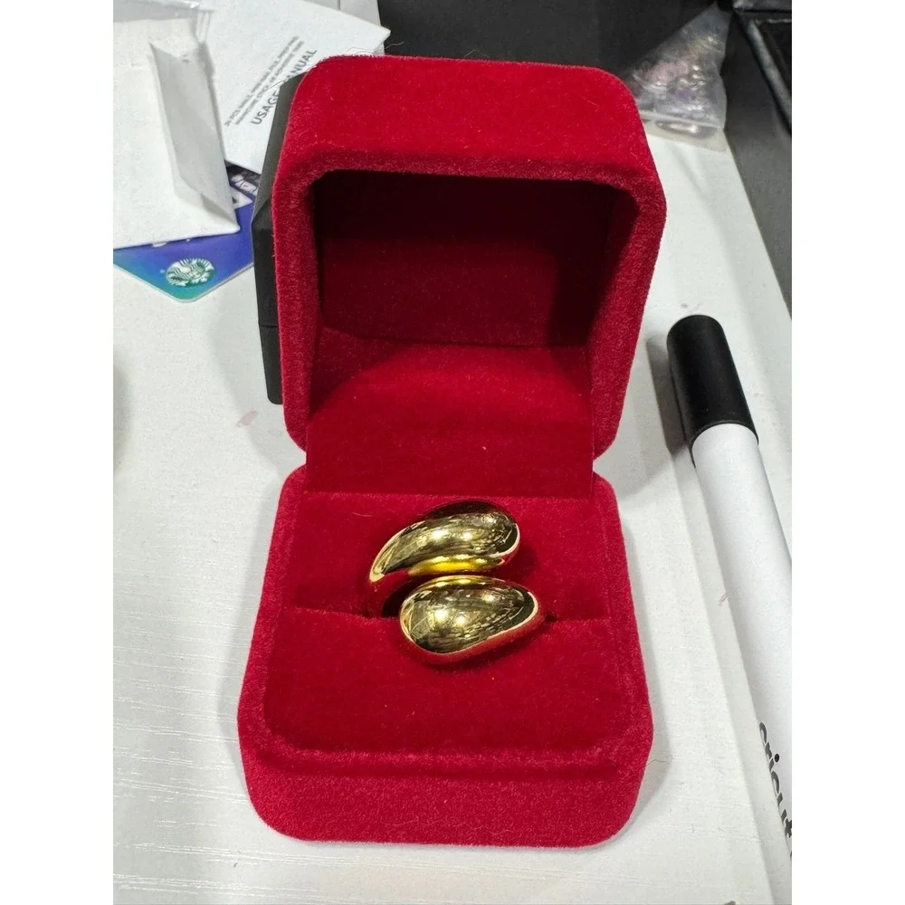 Gold Tone Sculptural Teardrop Bypass Statement Ring Size 7.25‎ Modernist Bean